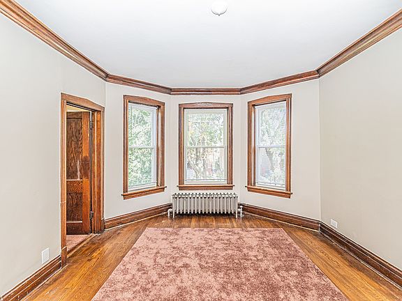 5th image of 3914 N Sawyer Ave Floor 2