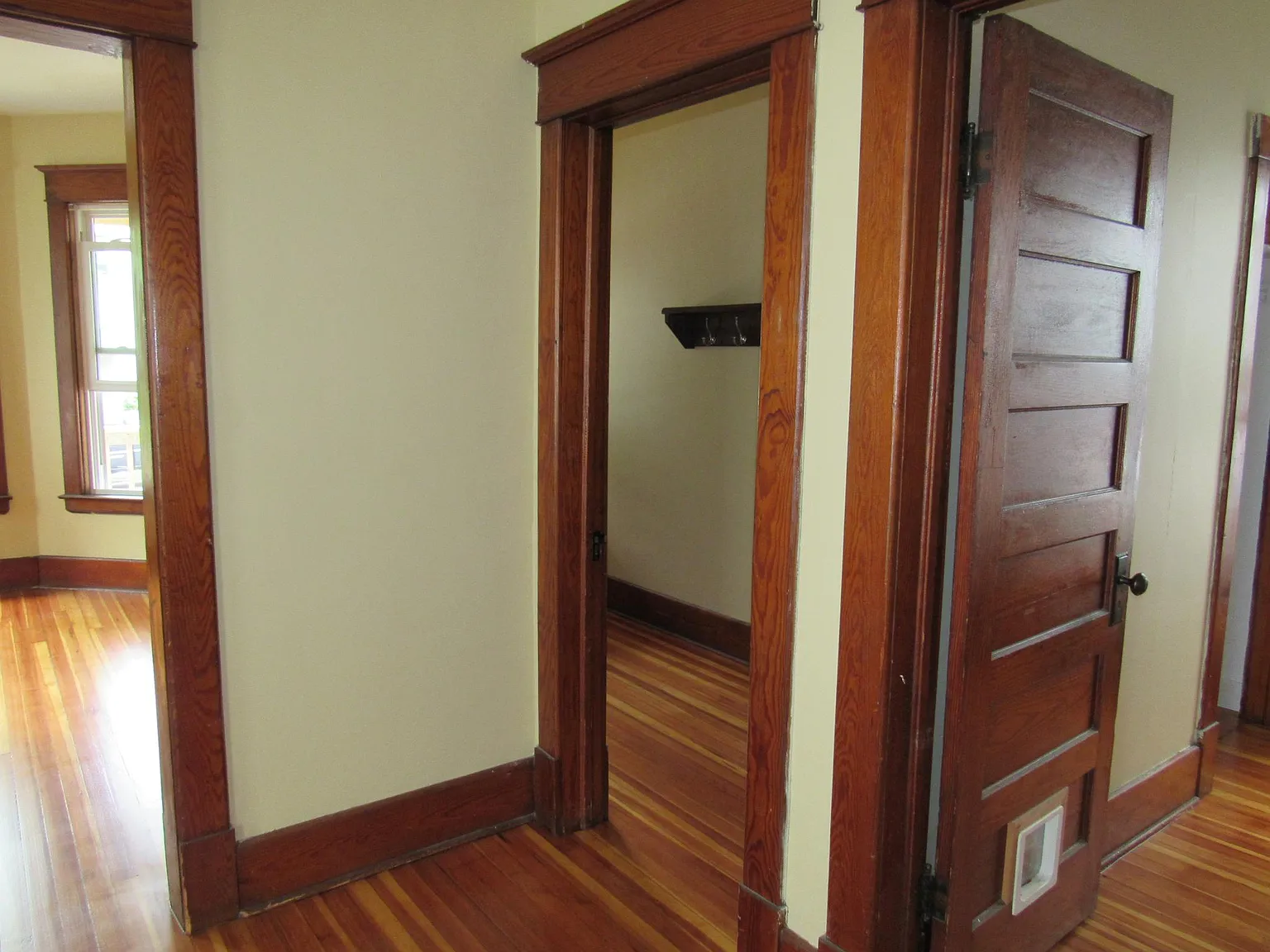 8 Eagle St — Photo 2