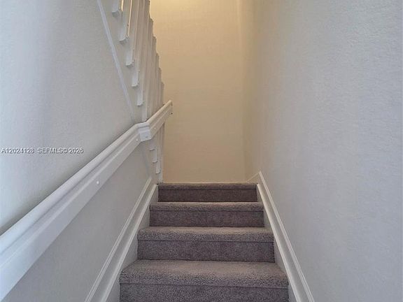 4th image of 2764 SE 26th Ave