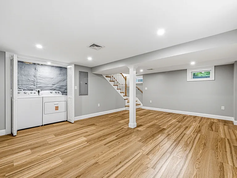 63 Russell Rd — Photo 18
