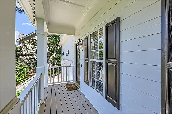 703 Cameron Glen Dr — Photo 2
