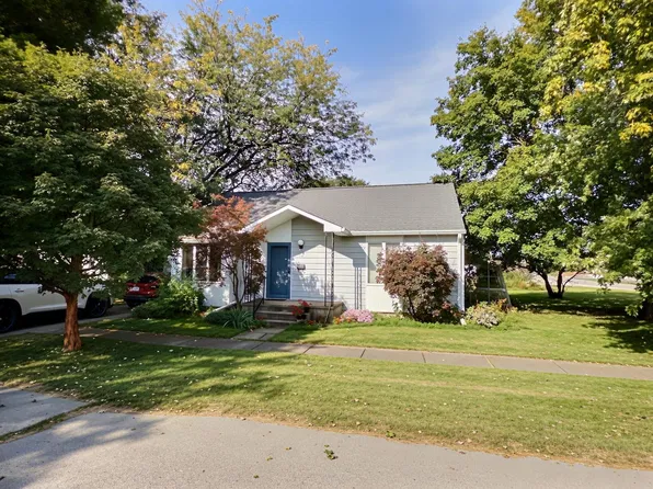 312 E Washington St, Kentland, IN 47951