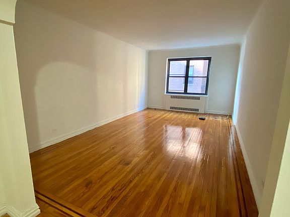 3rd image of 311 Main St #2K
