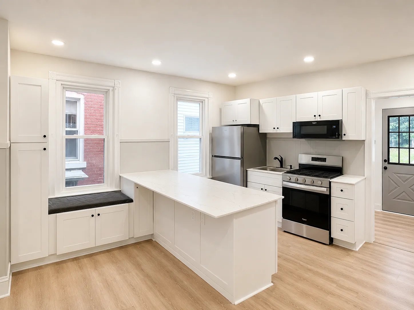 203 N Main St — Photo 1
