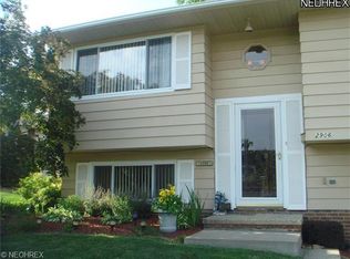 2906 Marda Dr, Parma, OH