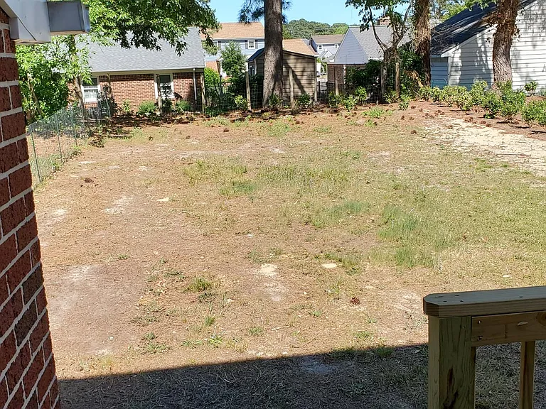 2130 Wake Forest St — Photo 21