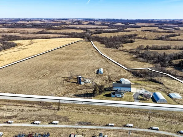 2416 State Highway P27, Benton, IA 50835