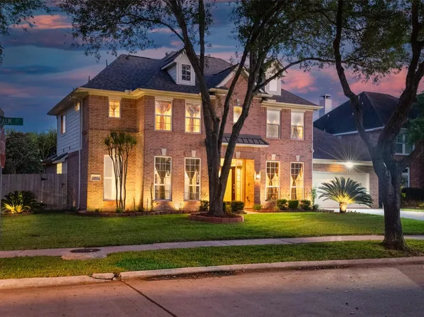 2407 Royal Palm Ct, League City, TX 77573