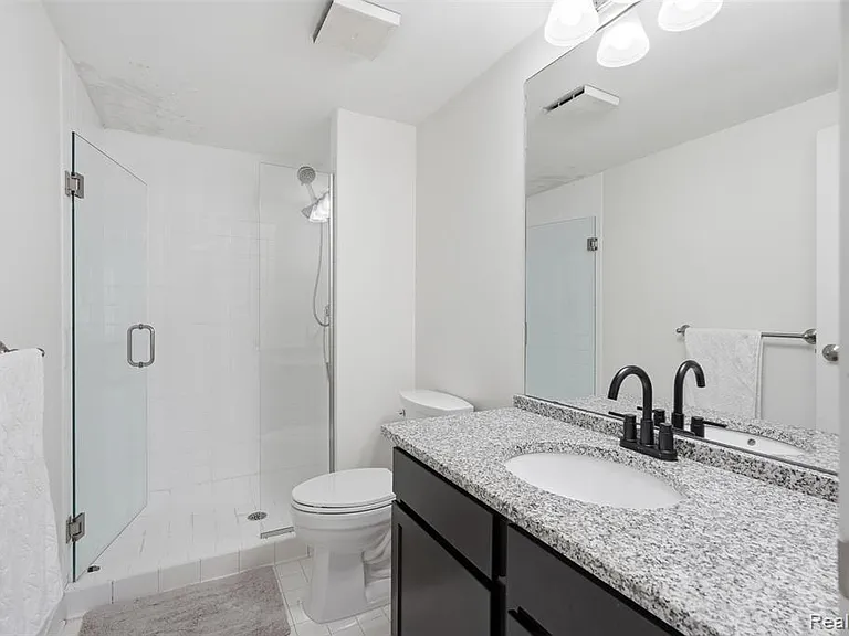 250 E Harbortown Dr #404 — Photo 21