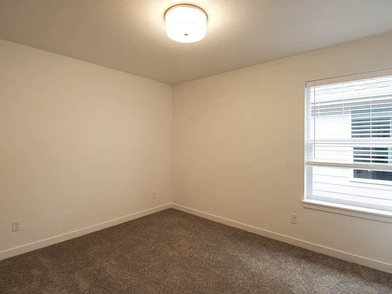 1684 SE Barberry Ave — Photo 18