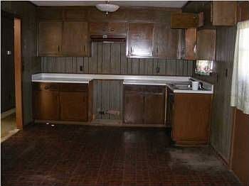 3rd image of 3028 51st St E