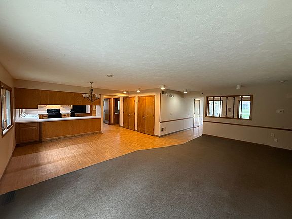 3rd image of 2743 S Riverwood Dr