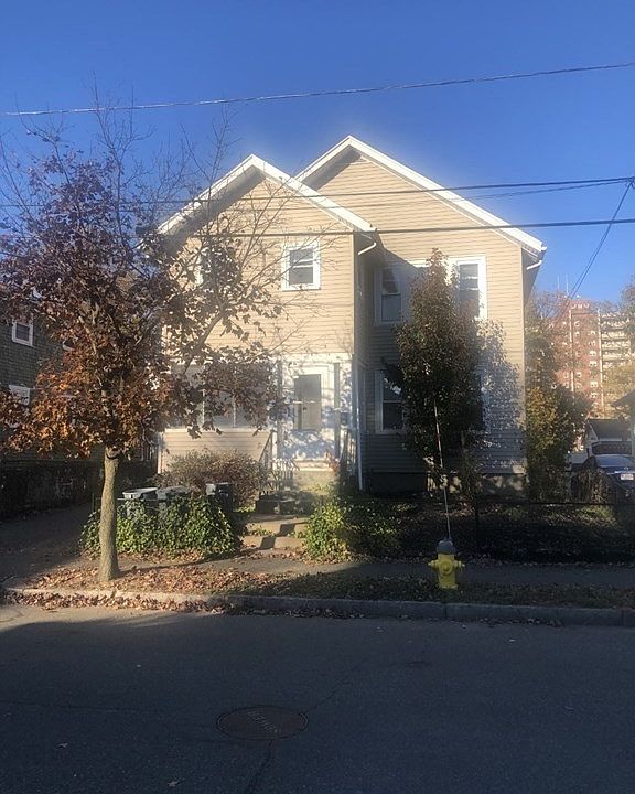 1st image of 62 6th Ave #2