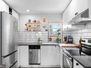 1940 Mountain St, Philadelphia, PA 19145