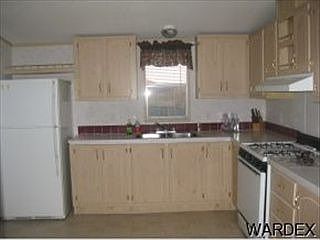 3rd image of 21076 W Calexico Dr