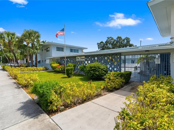 12655 NE 16th Ave APT 16, North Miami, FL 33161
