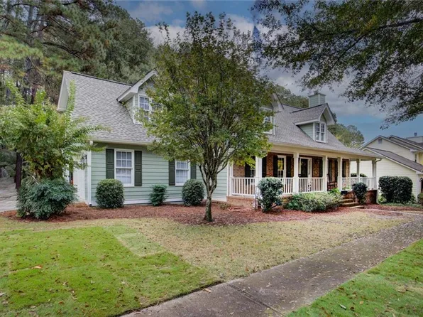 2348 Radbury Ln, Snellville, GA 30078