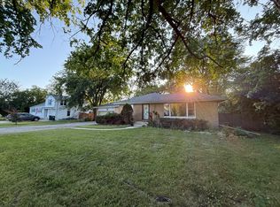 9503 Greenwood Dr, Des Plaines, IL