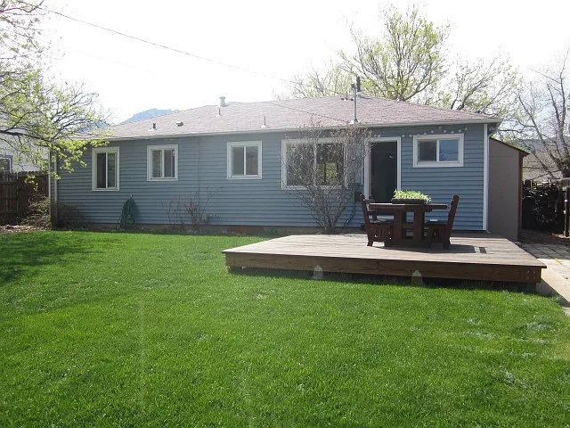 360 27th St — Photo 21