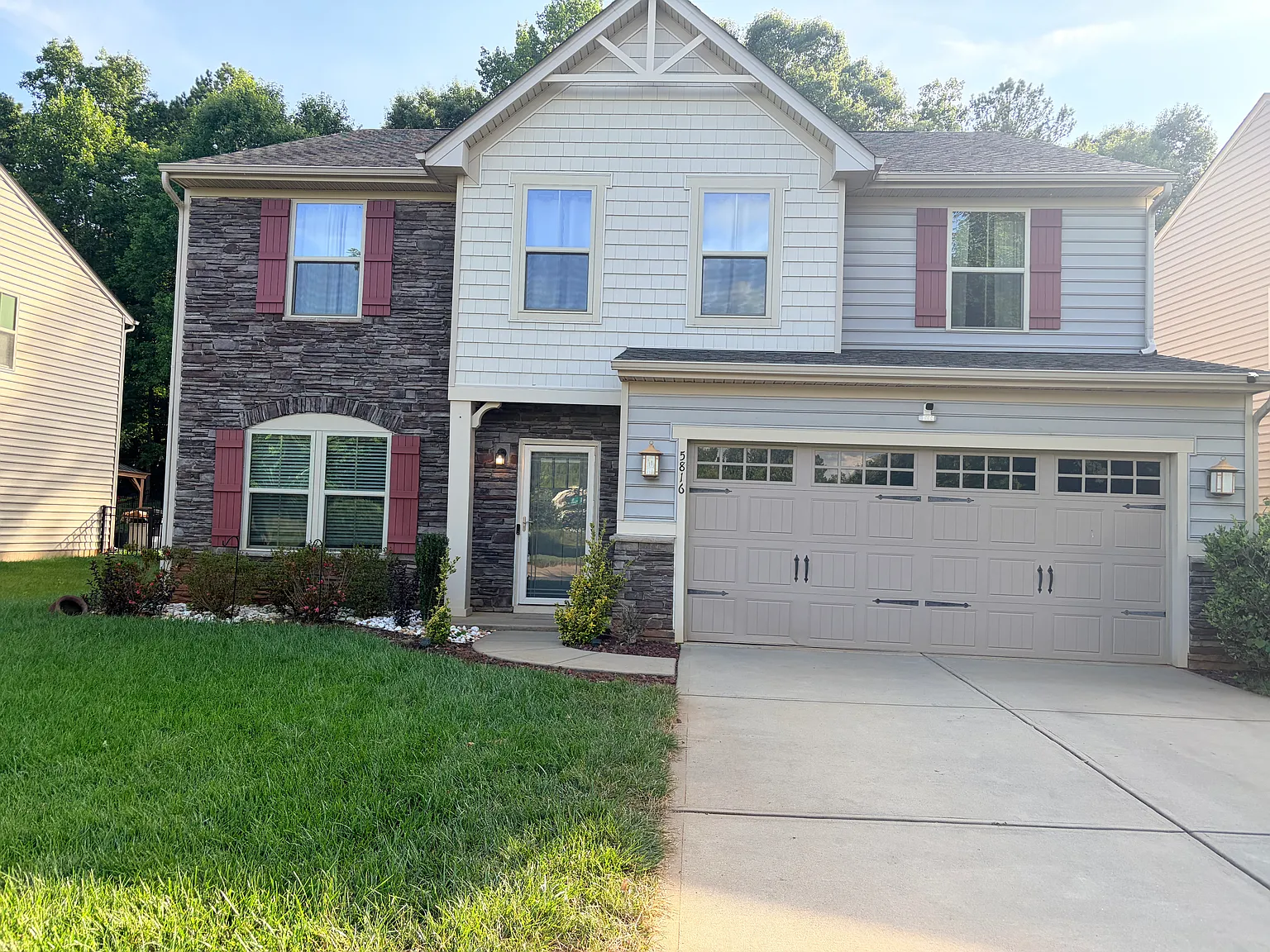 4 bed, 3.5 bath, 3250 sqft, $2,850 — Photo 1
