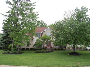 7438 Hunting Lake Dr, Painesville, OH 44077