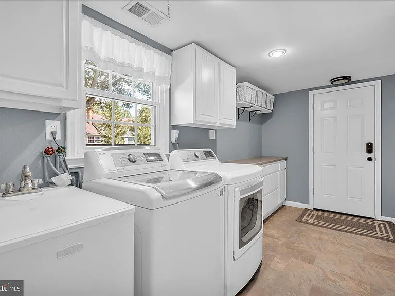 118 Fenwick Rd — Photo 11