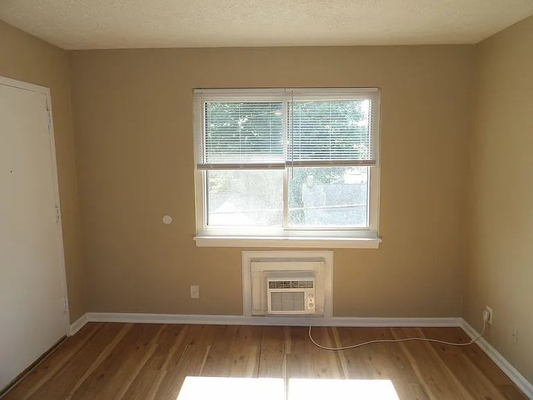 720 Woodland Ave #7 — Photo 12