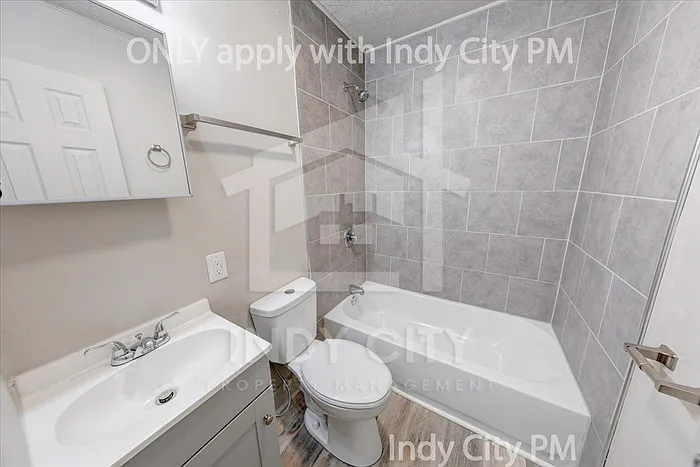 3209 E 26th St — Photo 10