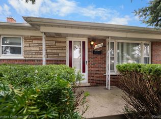 16714 Forest Ave, Eastpointe, MI 48021