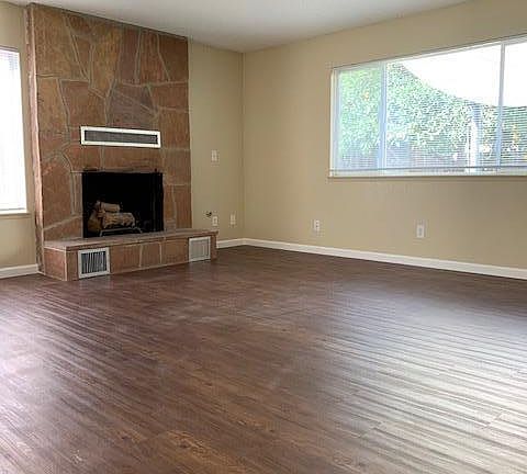 5th image of 3508 W Whitendale Ave