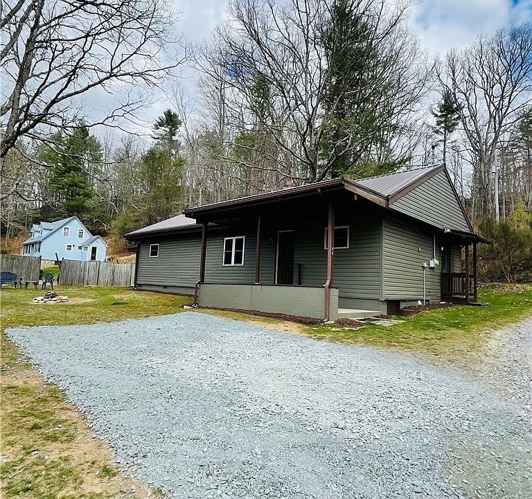 1st image of 41 Raccoon Lane