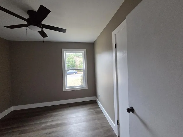 1502 N 26th St — Photo 31