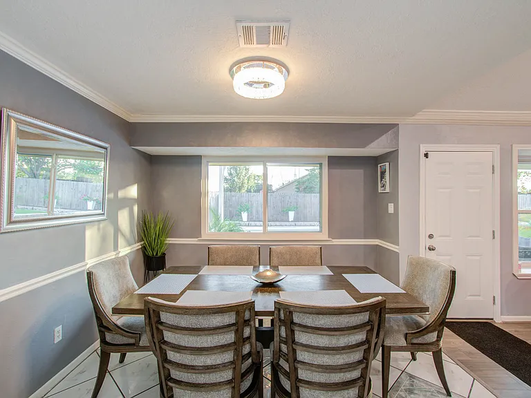 10606 Kirkwren Dr — Photo 5