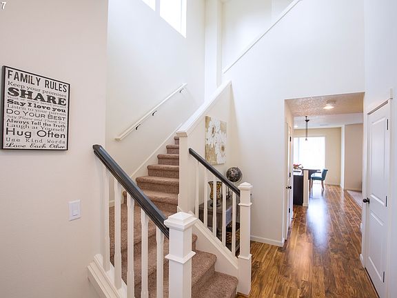 4th image of 10102 NE 144th Ct