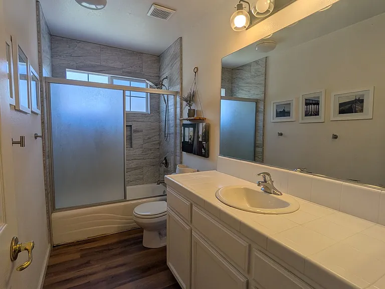 3051 Augusta St #14 — Photo 8