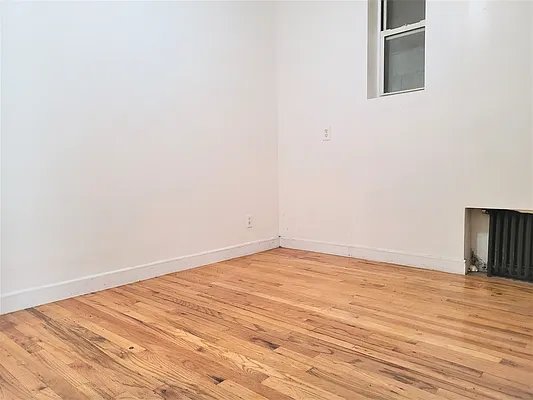 Rented by Virtual Real Estate | media 8