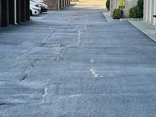 7430 Boulevard East image 5 of 18