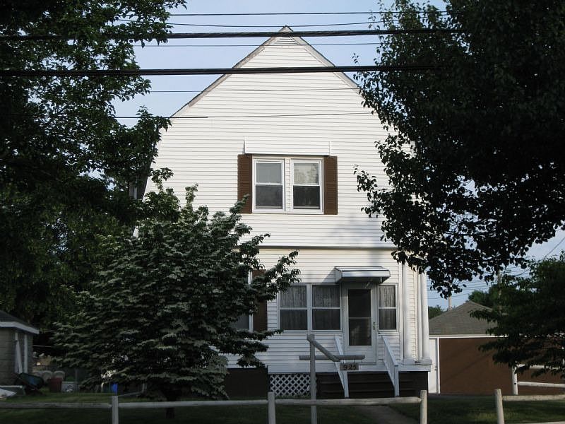 1st image of 925 Broadway