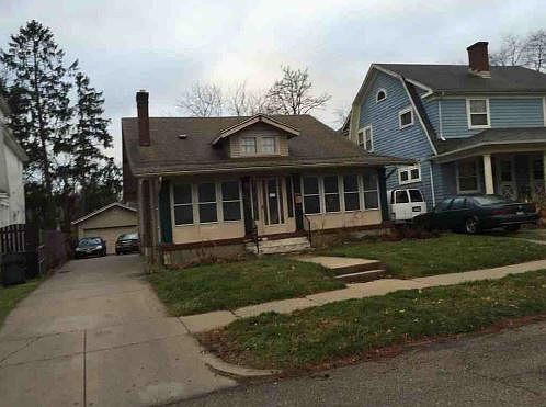 1st image of 62 Pinehurst Ave