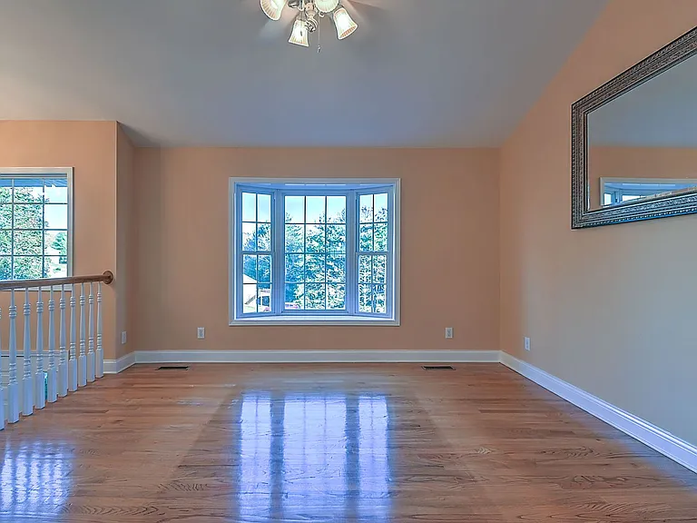 168 Old Mill Ct — Photo 21