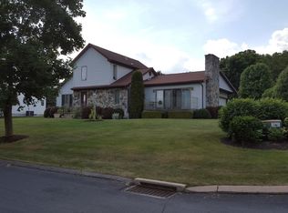 1095 Shamrock Ave, State College, PA 16801