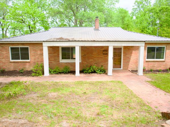 85 John St, Williston, SC 29853