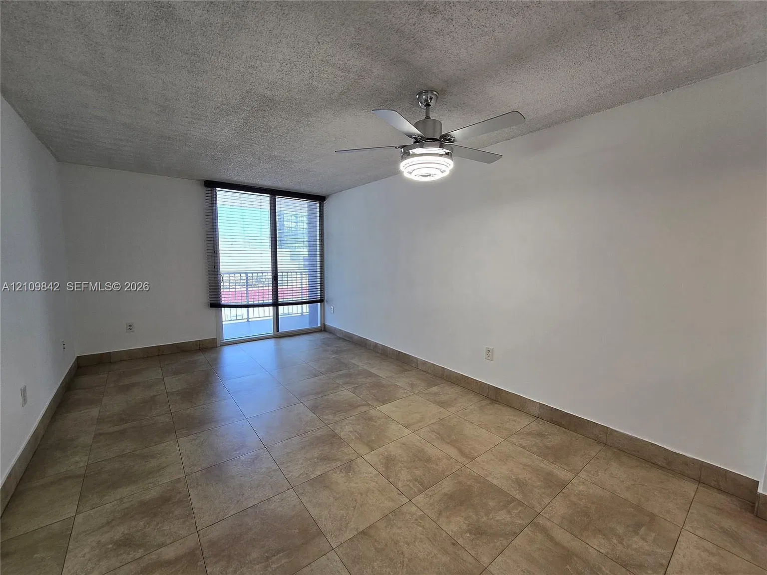 Madison Downtown Condo — Photo 1