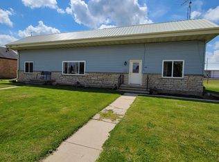 915 N Water St, Lomira, WI 53048