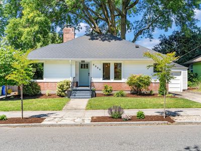 5555 SE Stark St, Portland, OR, 97215
