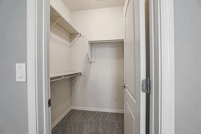 1622 W Big Oak St — Photo 14