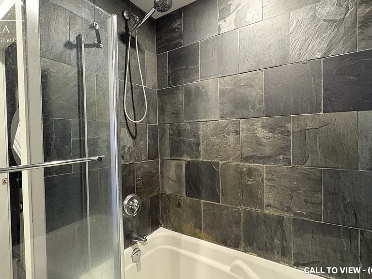 646 Main St E #1 — Photo 7