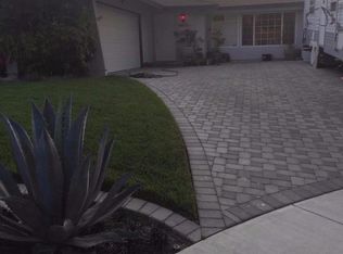 2571 Parkdale Ave, Simi Valley, CA 93063