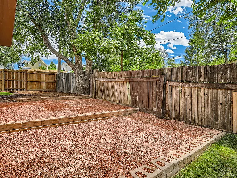 613 E Rio Grande St — Photo 29