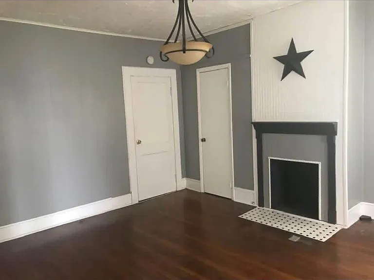 1026 E Main St #1 — Photo 2